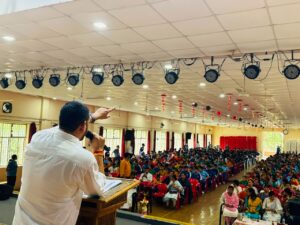 कार्यशाला आयोजित कर बाल संरक्षण आयोग के बारे में छात्र-छात्राओं को दी जानकारी